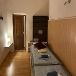 아파트 Clark Apartman **