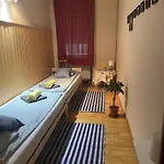 아파트 Clark Apartman ** *