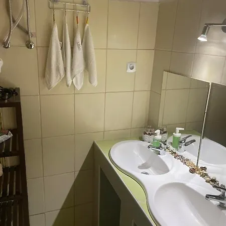 Clark Apartman ** Apartament