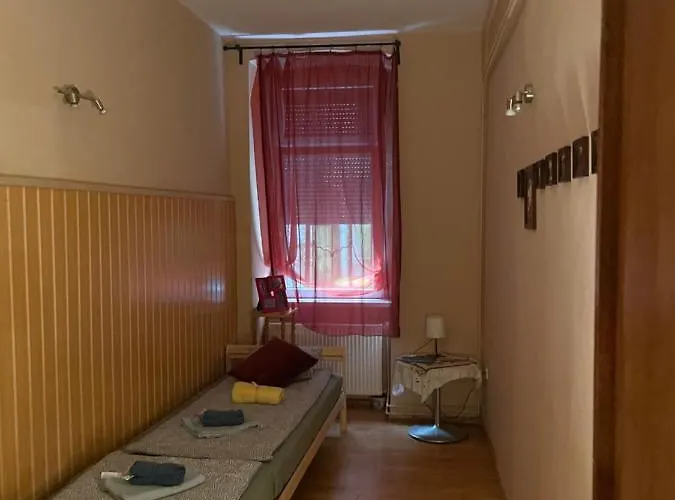 Clark Apartman ** Apartment *