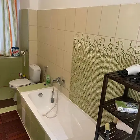 Appartamento Clark Apartman **