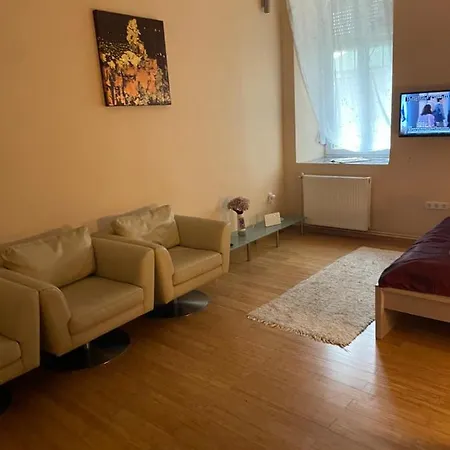 Clark Apartman ** * Budapest