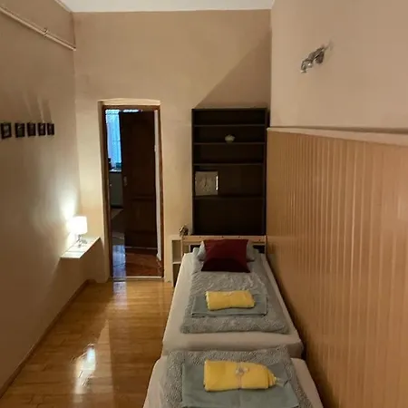 Clark Apartman ** アパート ブダペスト