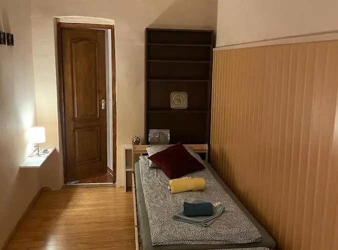 Apartment Clark Apartman **