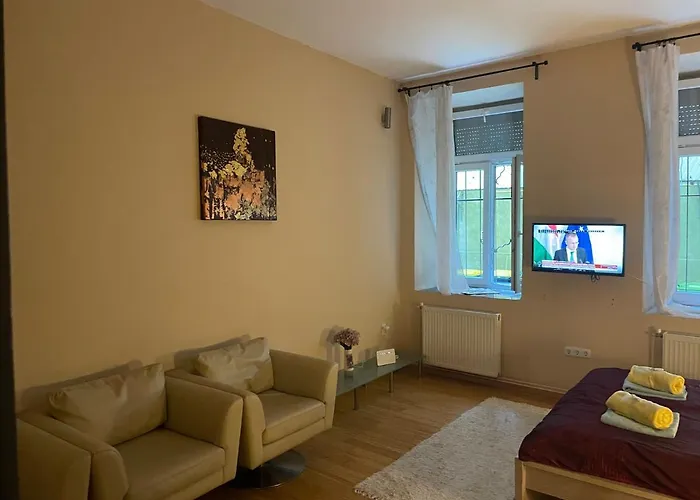 Apartment Clark Apartman ** *