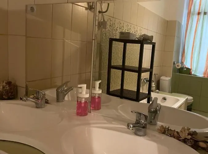 Appartement Clark Apartman **
